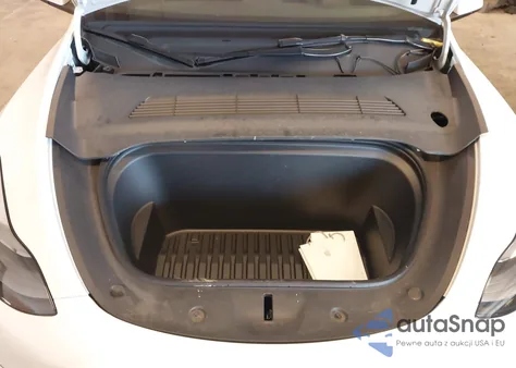 2025 Tesla Model Y Long Range Dual Motor All-Wheel Drive из США, поврежденный, VIN 7SAYGDEE9SF254808